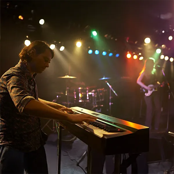 dan-piano-casio-px330-musiccity