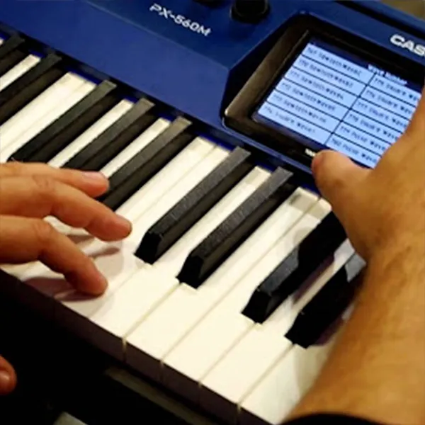 dan-piano-casio-px560-musiccity