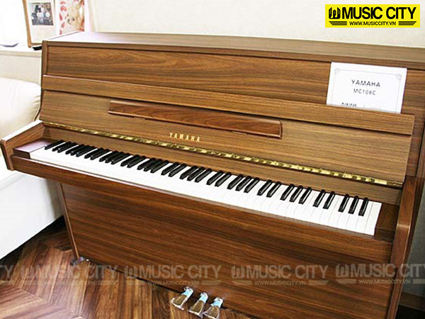 Đàn Piano Yamaha MC108C - Ảnh 2