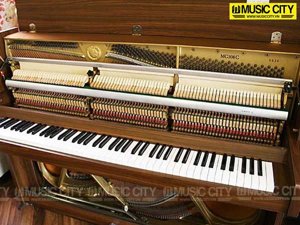 Đàn Piano Yamaha MC108C - Ảnh 7