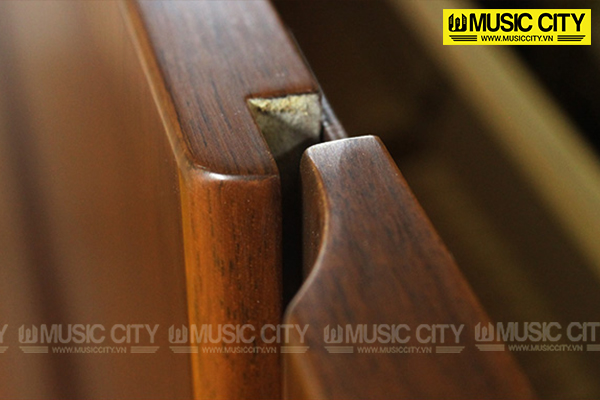 Đàn Piano Yamaha YU30WnC - Ảnh 6