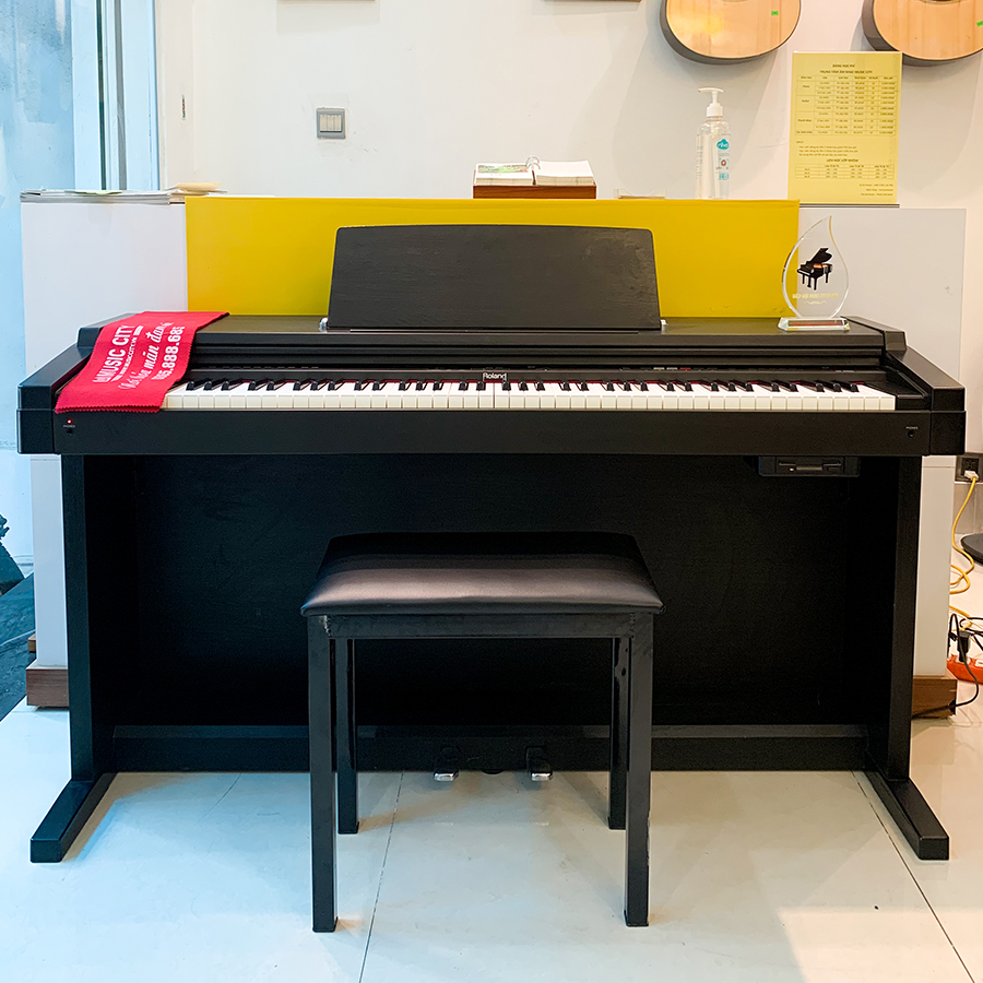 Đàn Piano Roland HP2900G
