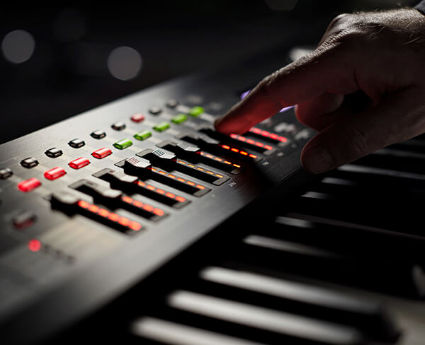 Music City – Tổng Kho Piano, Guitar, Organ | Dịch Vụ Giáo Dục Âm Nhạc