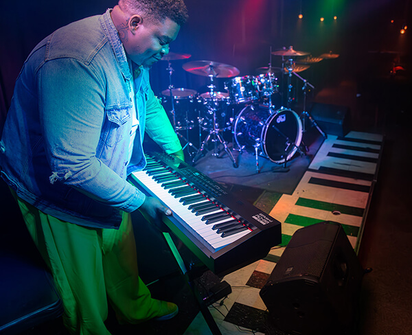 Music City – Tổng Kho Piano, Guitar, Organ | Dịch Vụ Giáo Dục Âm Nhạc