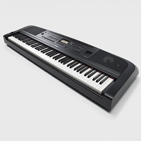 dan-piano-yamaha-dgx670-musiccity